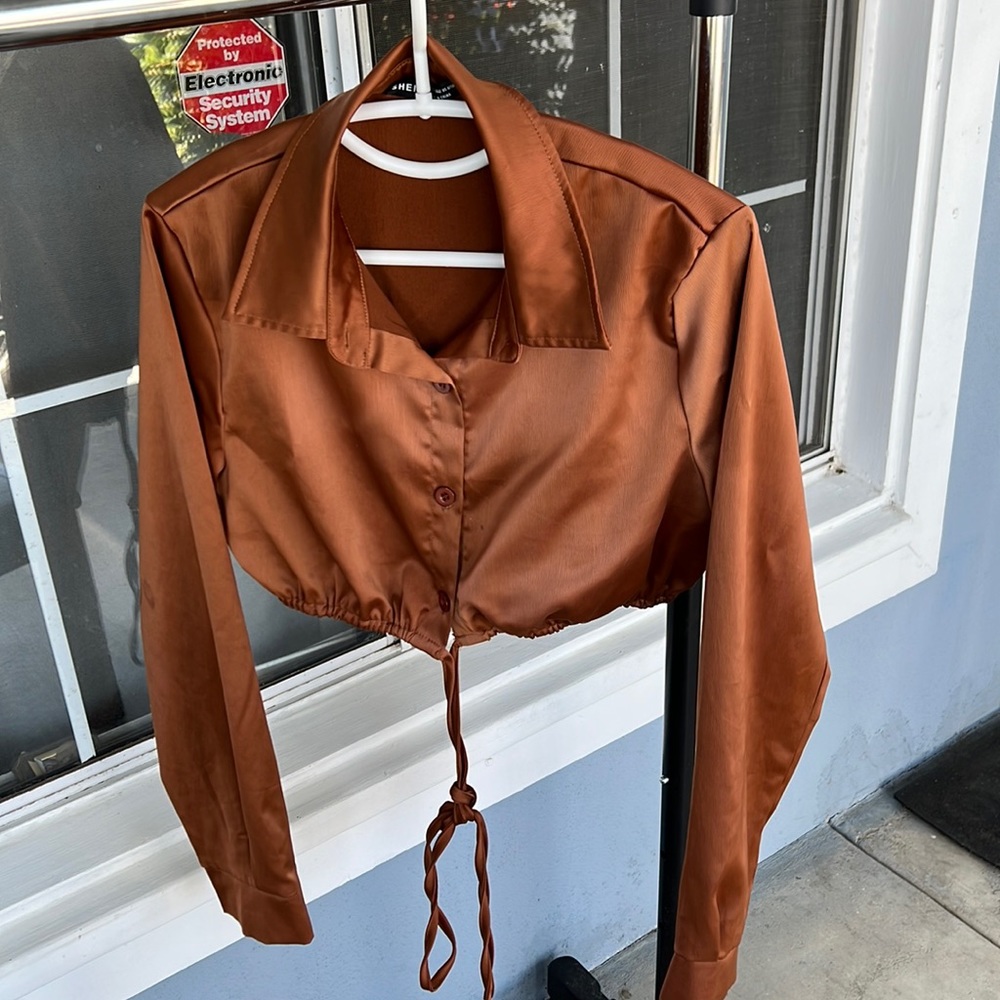 SHEIN cropped button up shirt